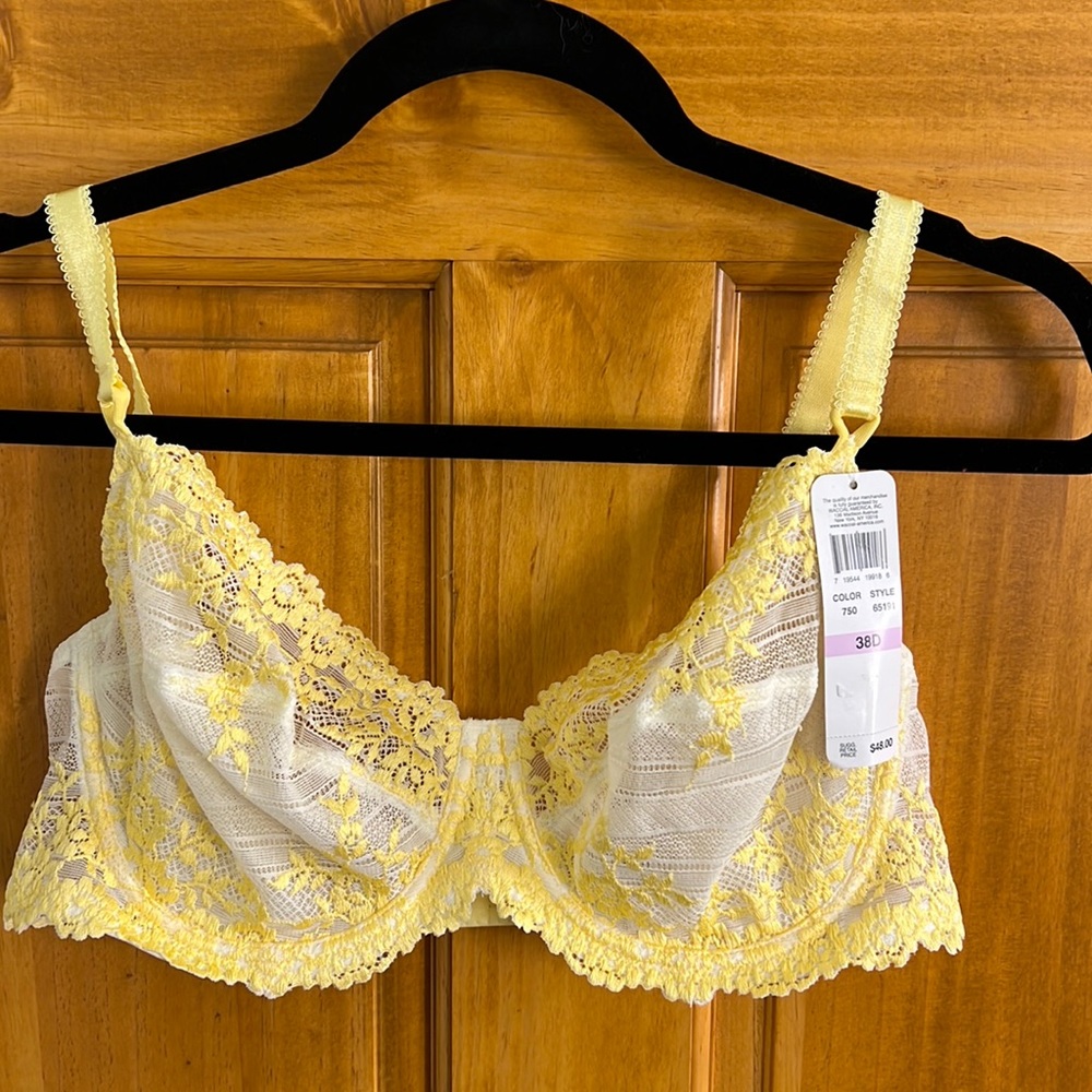 NWT Wacoal yellow lace bra 38D